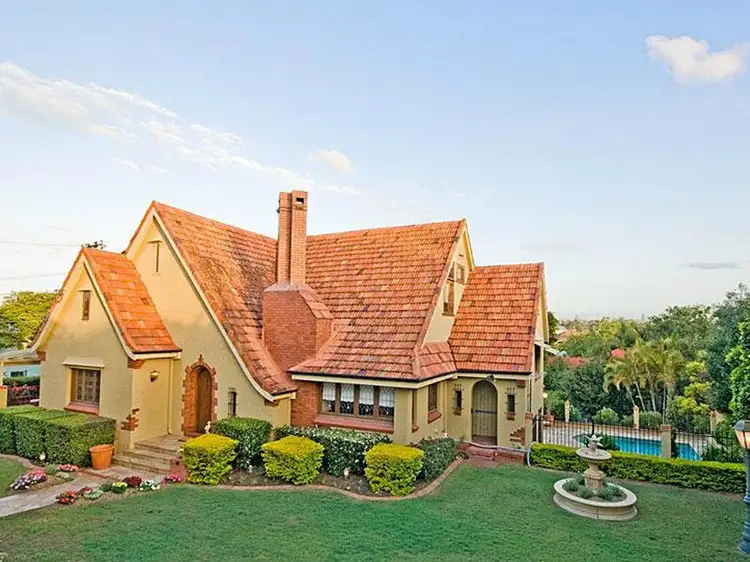 21 Woodland Street, Ashgrove QLD 4060