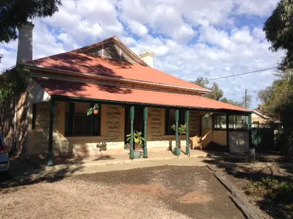99 Balmoral Rd