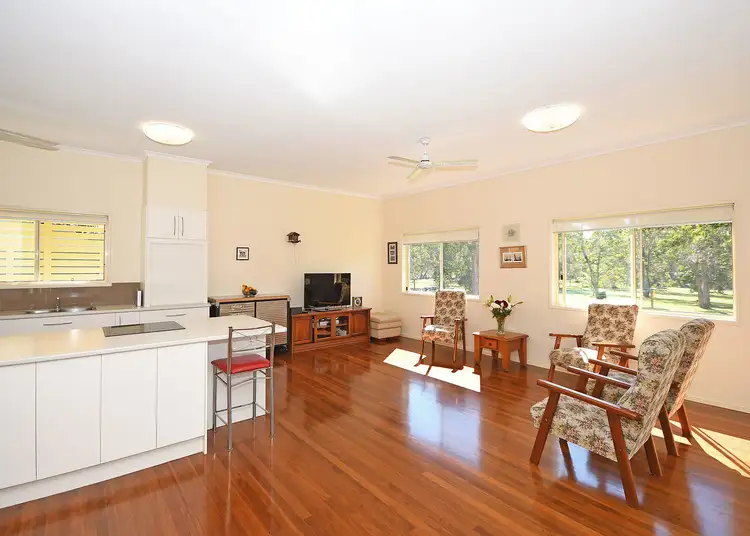 Sixth view of Homely house listing, 39 Senor Ave, Urangan QLD 4655