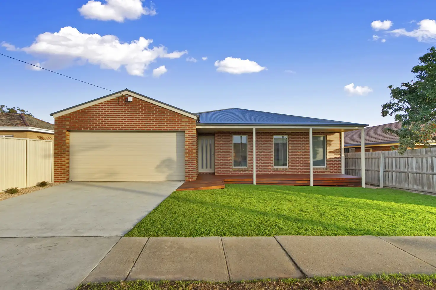 Main view of Homely townhouse listing, 5 Merry St, Maffra VIC 3860