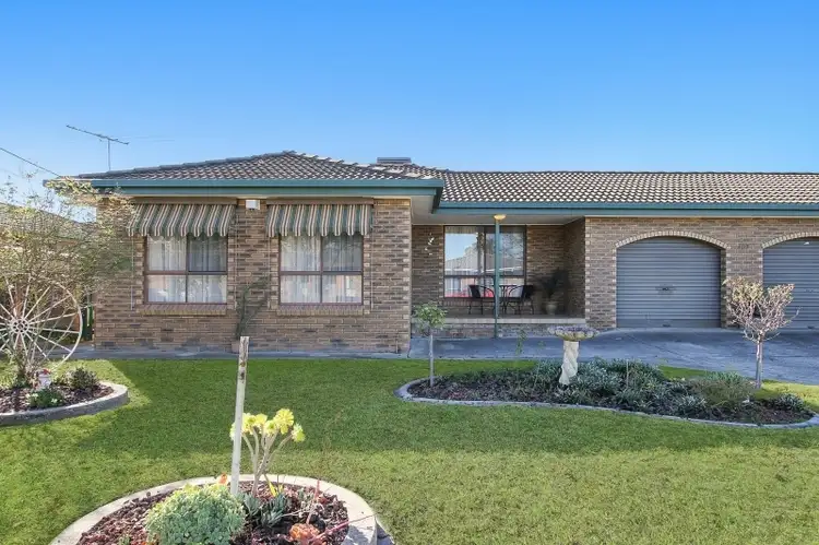 Main view of Homely unit listing, Unit 1/407 Ross Cct, Lavington NSW 2641