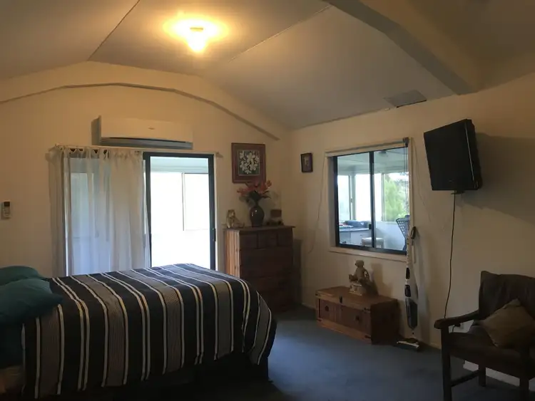 Seventh view of Homely house listing, 1 Waterside Dr, Macleay Island QLD 4184