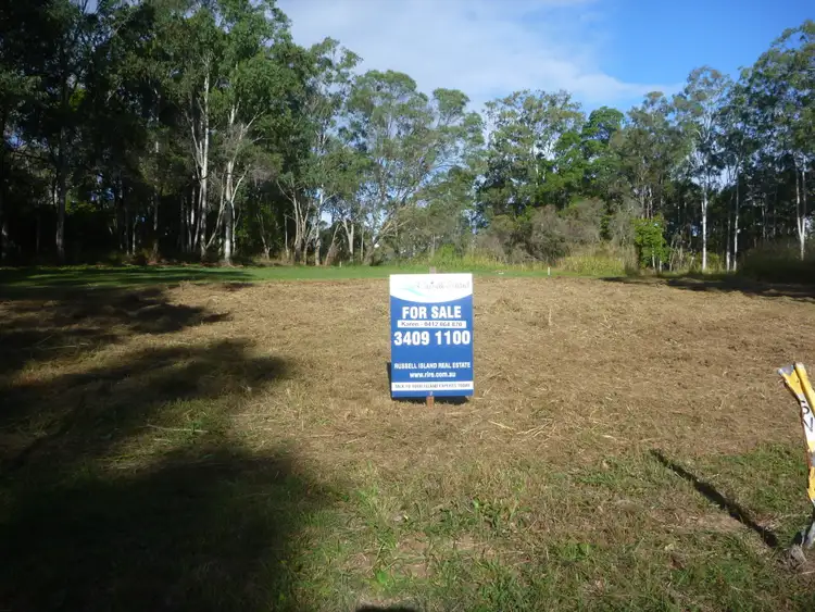 18 Oxley Ave, Russell Island QLD 4184