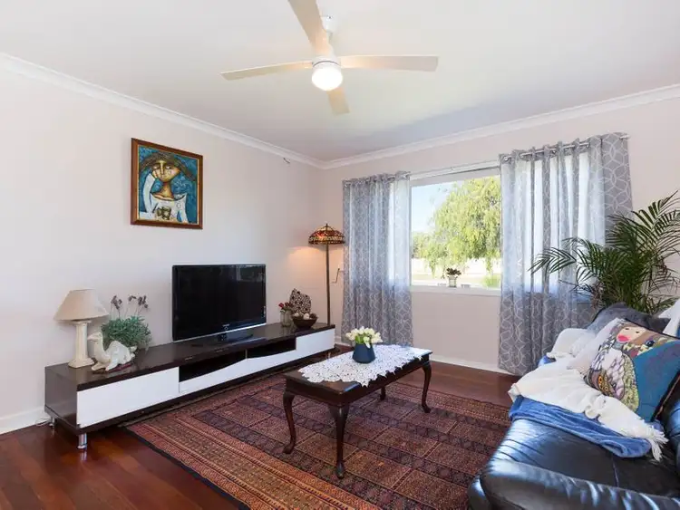 7 Kiama Road, Armadale WA 6112