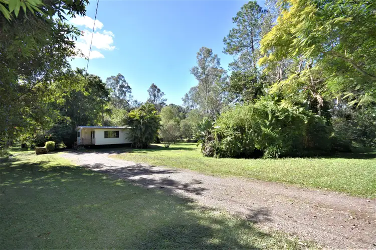 218 Old Gympie Rd, Mooloolah Valley QLD 4553