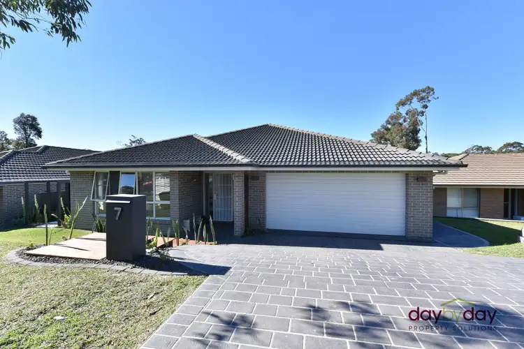 Second view of Homely house listing, 7 Crestview St, Fletcher NSW 2287