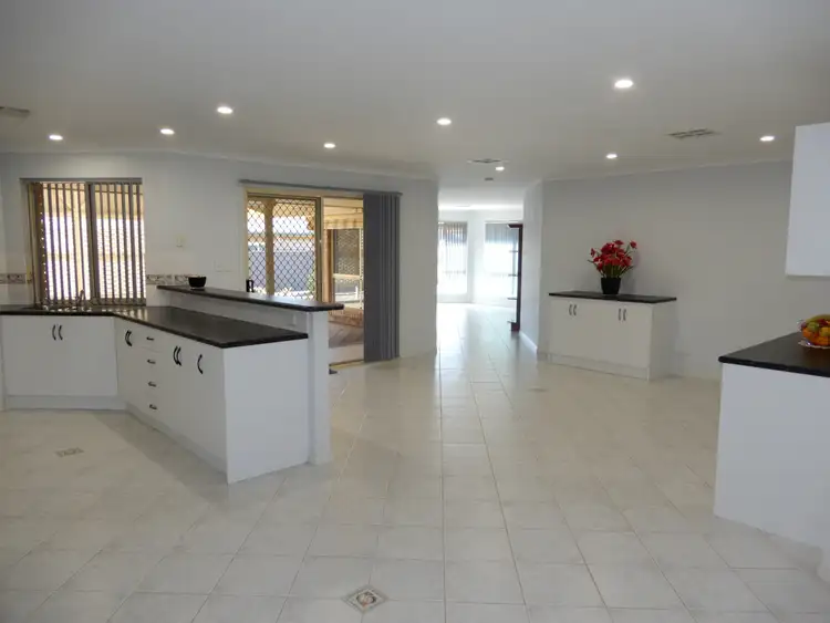 7 Capella Dr, Port Broughton SA 5522