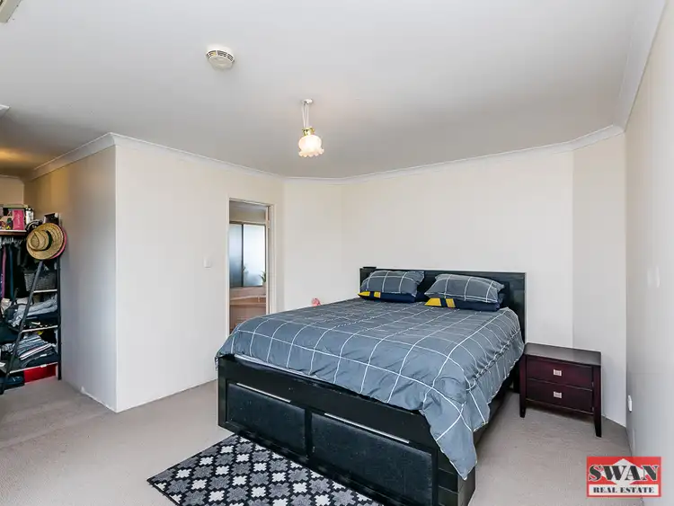 Fourth view of Homely house listing, 1 Weema Ct, Swan View WA 6056
