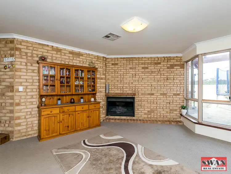 Seventh view of Homely house listing, 1 Weema Ct, Swan View WA 6056