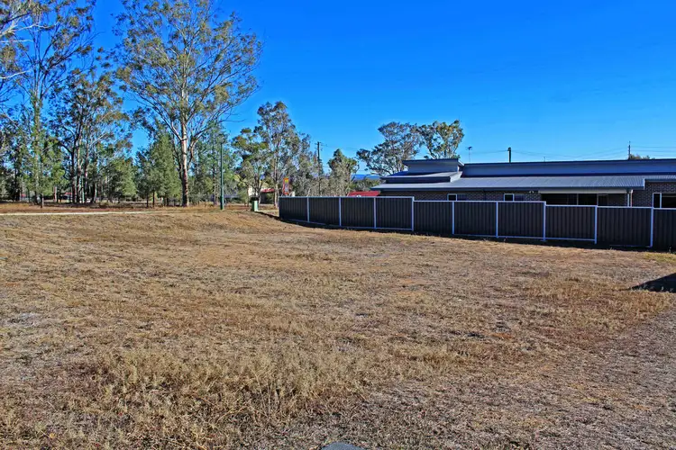 1 Glenwood Ct, Warwick QLD 4370