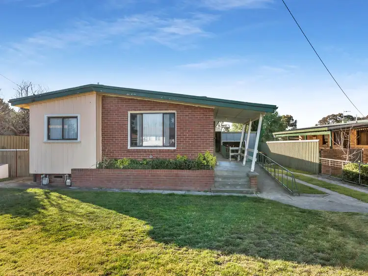 16 MEEHAN STREET, Goulburn NSW 2580