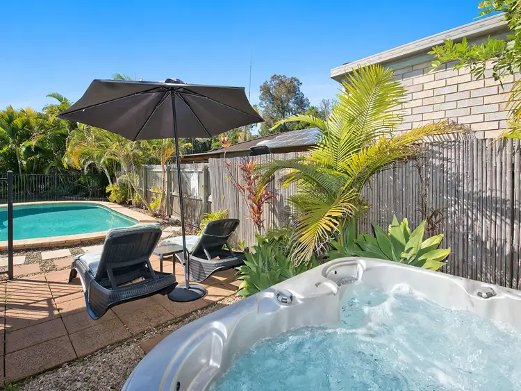 5 Hakea Court, Mountain Creek QLD 4557