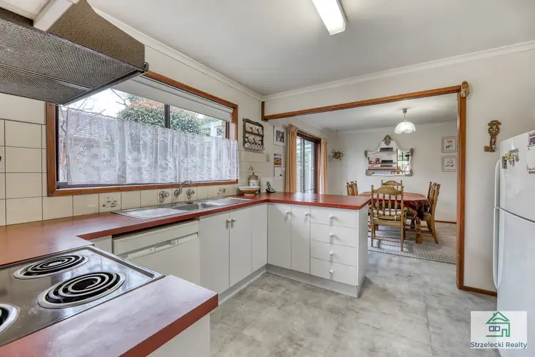 Fifth view of Homely house listing, 10 Gibson St, Moe VIC 3825