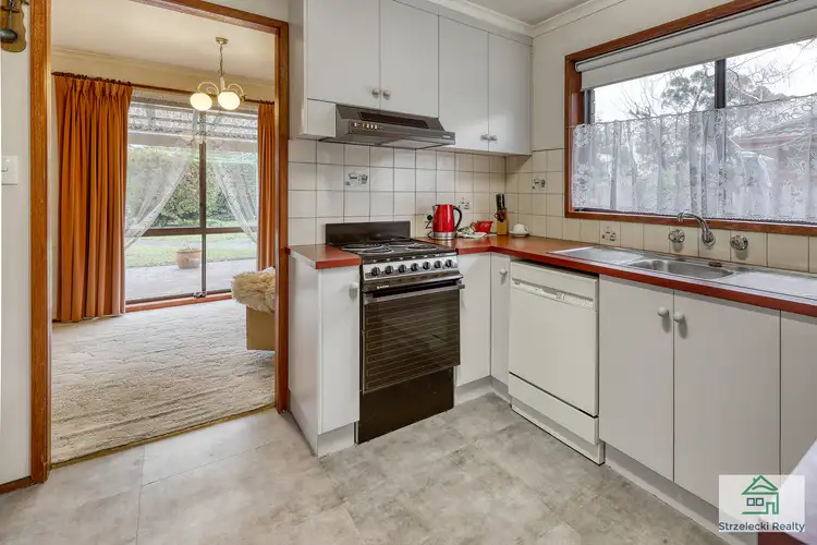 Sixth view of Homely house listing, 10 Gibson St, Moe VIC 3825