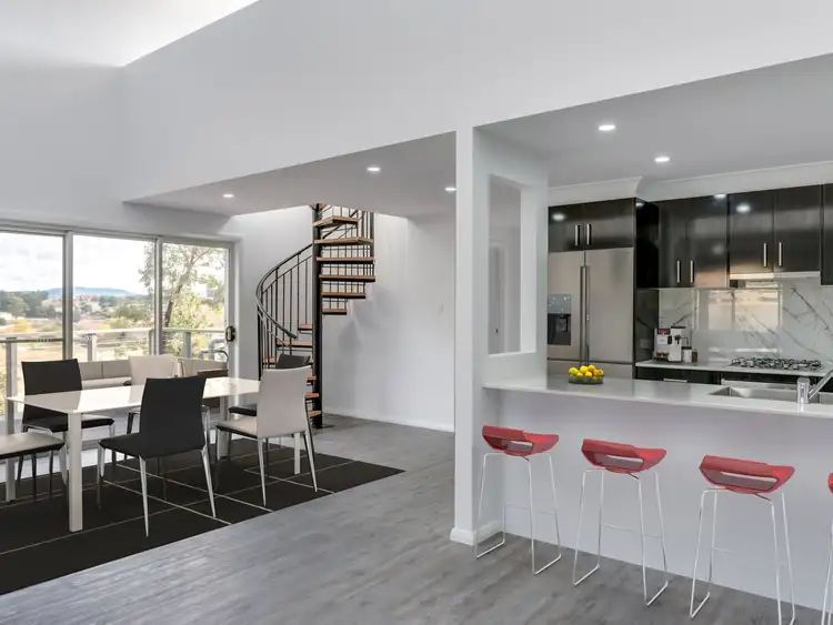 2/66 Hoskins Street, Goulburn NSW 2580