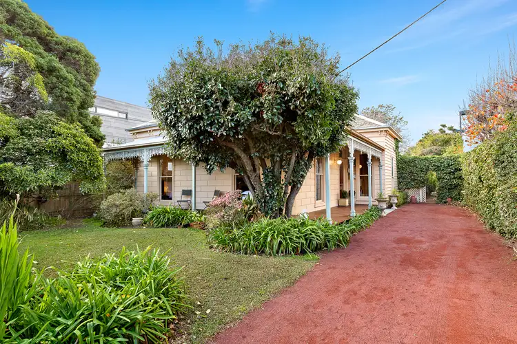 48 Asling St, Brighton VIC 3186