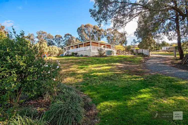 10 Lambournes Rd, Bruthen VIC 3885