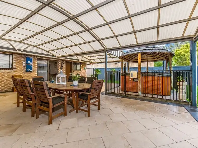 35 Daniel Ct, Scarborough QLD 4020