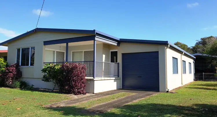 32 Hargreave St, Kurrimine Beach QLD 4871