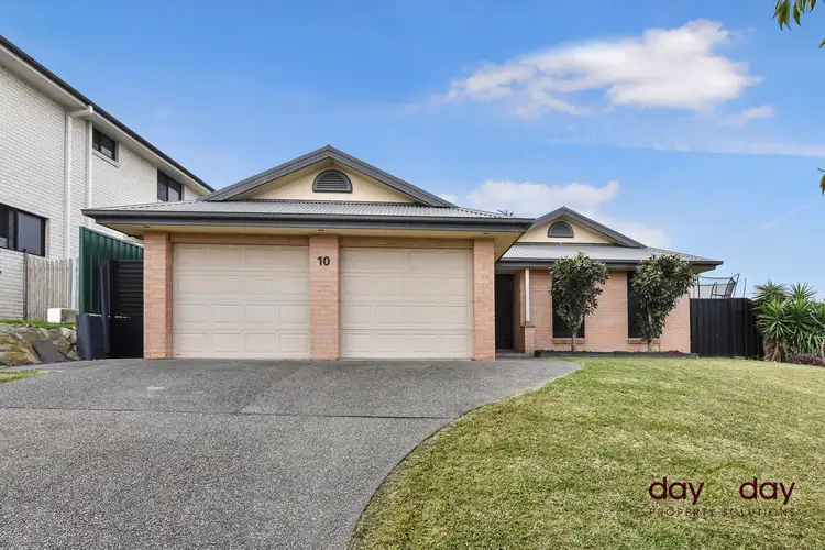 10 Amber Ave, Fletcher NSW 2287