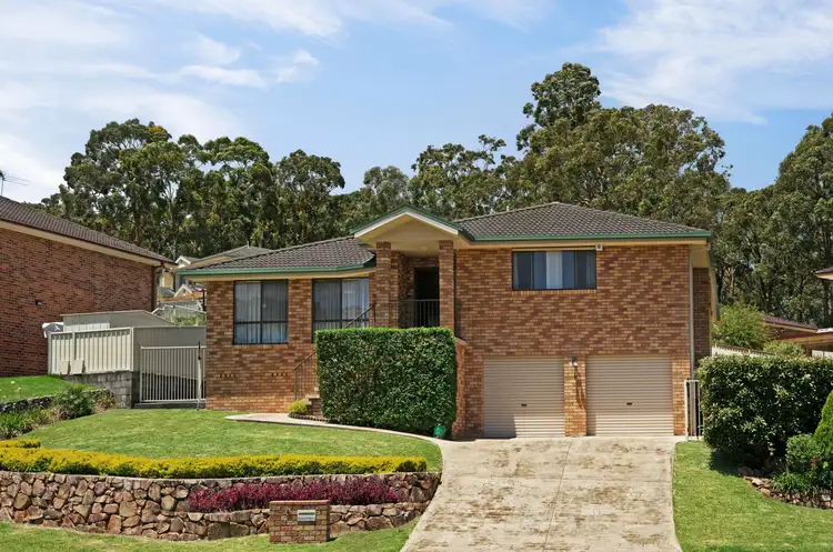 4 Cassegrain Close, Eleebana NSW 2282