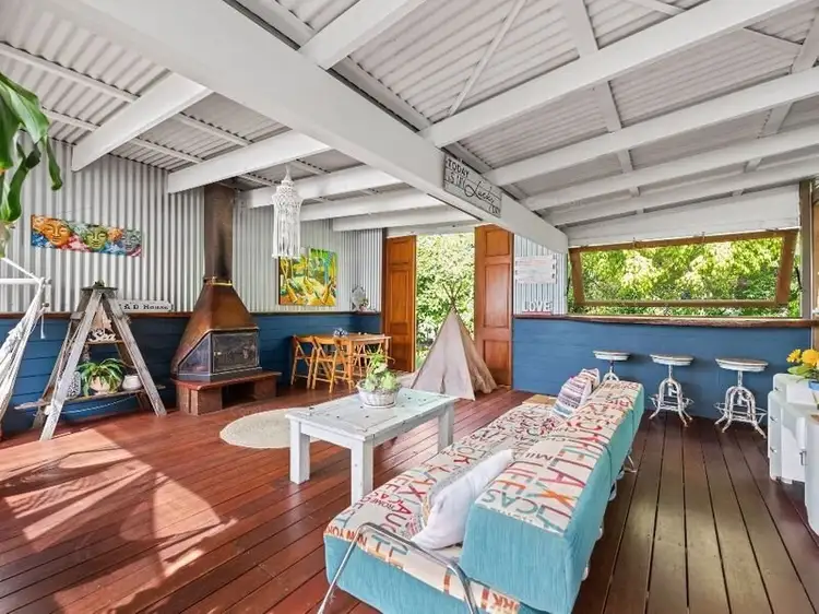 11 Turner St, Scarborough QLD 4020