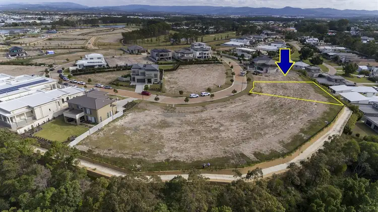 3068 Forest Hills Dr, Hope Island QLD 4212
