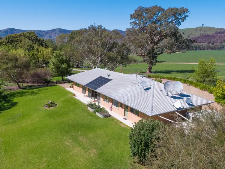 4974 River Rd, Talmalmo NSW 2640