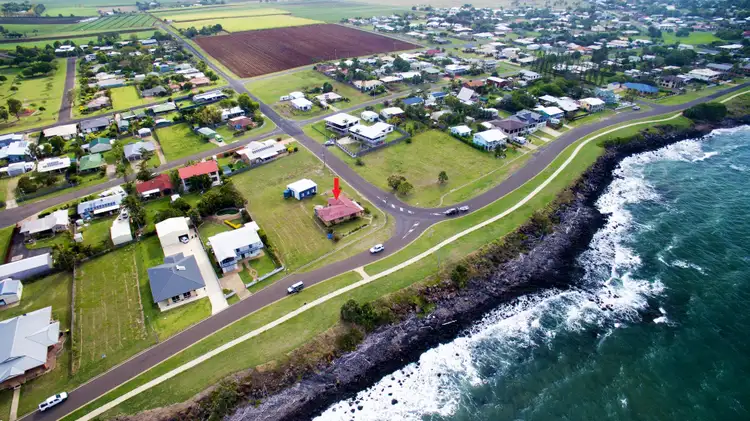 125 Sea Esp, Burnett Heads QLD 4670