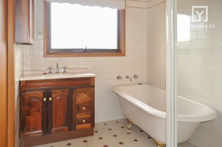 Second view of Homely house listing, 2 Erwen Ct, Shepparton VIC 3630