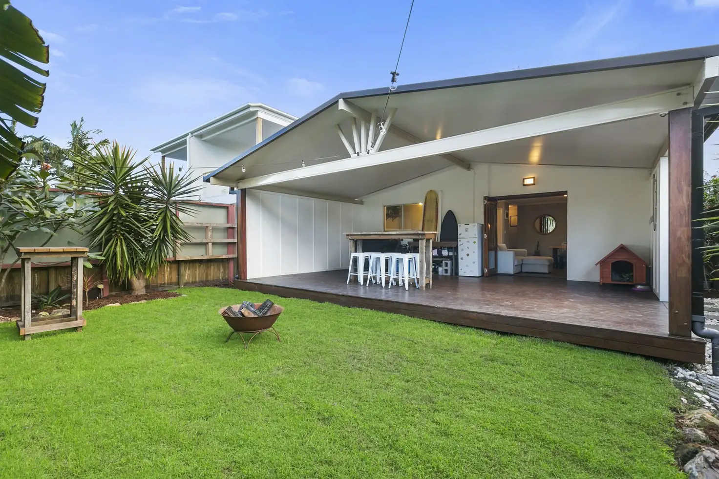 Main view of Homely unit listing, 2/97 Nobby Parade, Miami QLD 4220