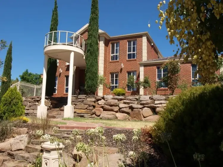 1 Riverbank Parade, Gulfview Heights SA 5096