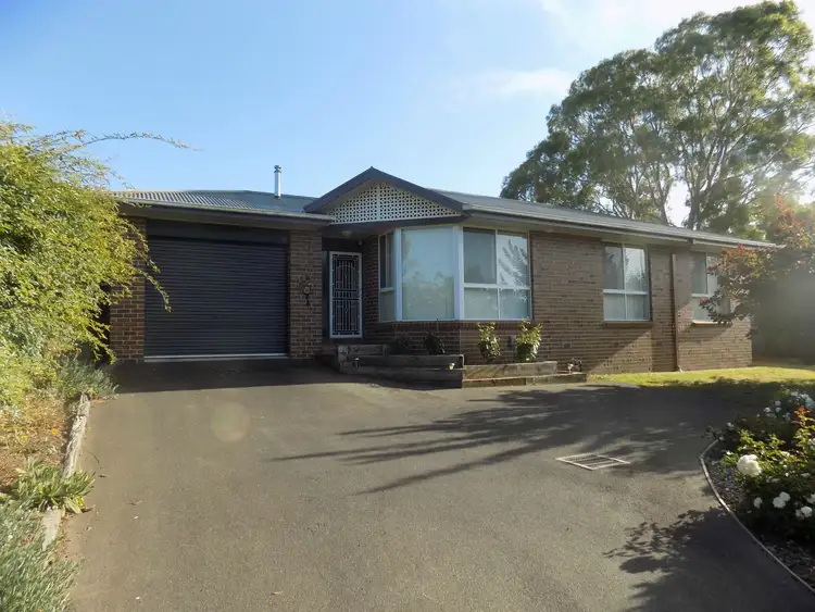 Main view of Homely unit listing, Unit 3/2 The Crescent, Maffra VIC 3860