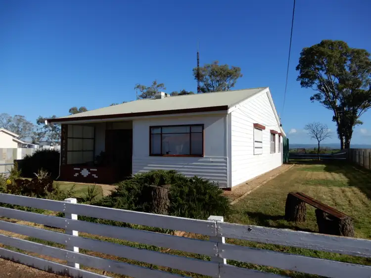 42 Ash Cres, Gladstone SA 5473