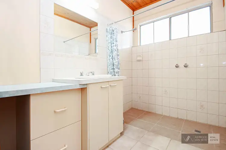 Sixth view of Homely house listing, 43 Hoyt St, Lindenow VIC 3865