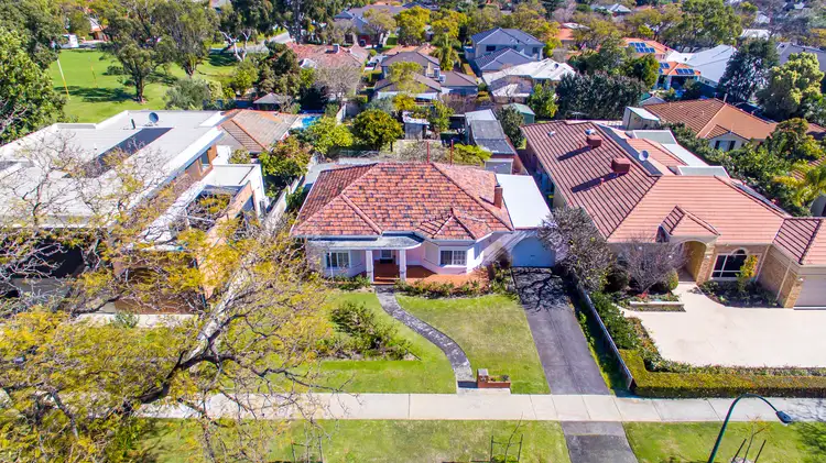 35 Glenelg Street