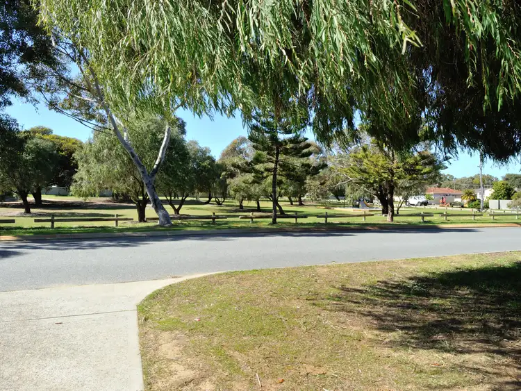 Seventh view of Homely house listing, 3 Brixham Way, Warnbro WA 6169