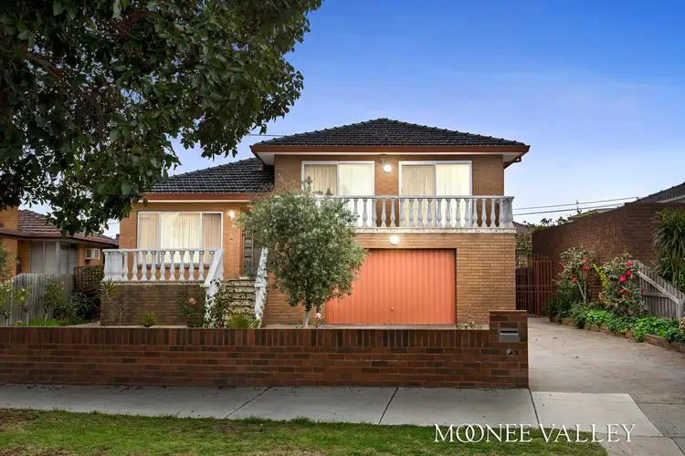 19 Orleans Road, Avondale Heights VIC 3034