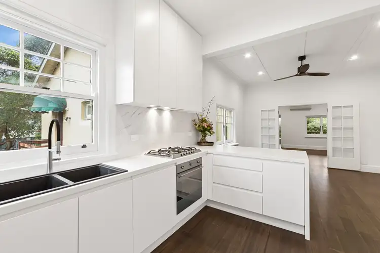 Apt 8/258 St Kilda St, Brighton VIC 3186