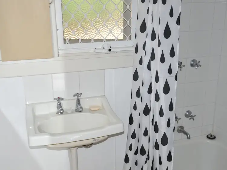Sixth view of Homely house listing, 7 Knight Street, Withers WA 6230