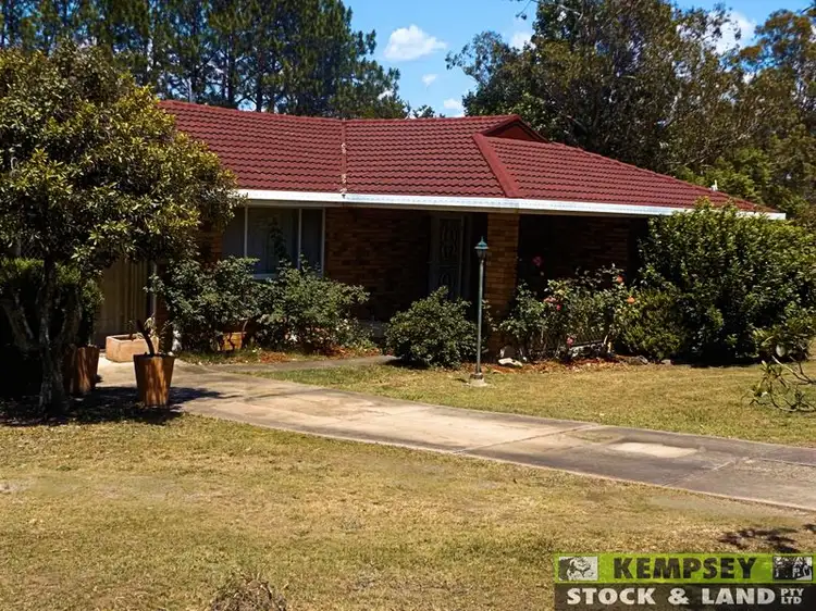 4 Fernhill Crescent, Aldavilla NSW 2440
