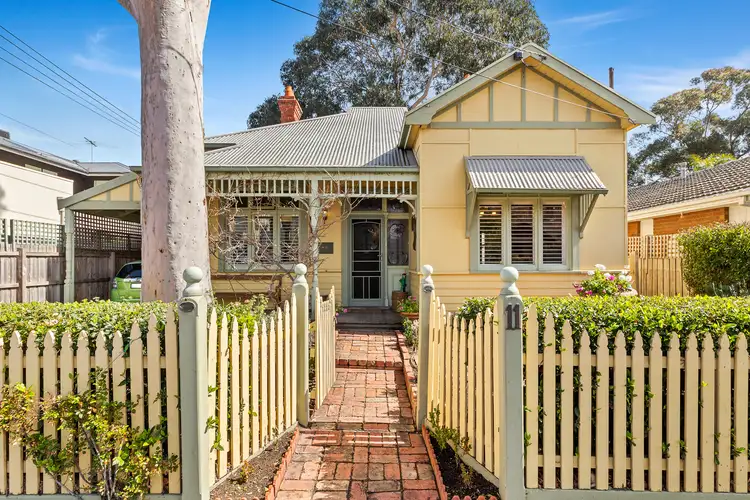 11 Berwick St, Brighton VIC 3186