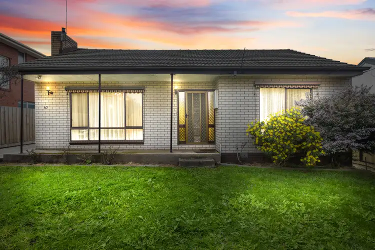 60 Hanley Street, Avondale Heights VIC 3034