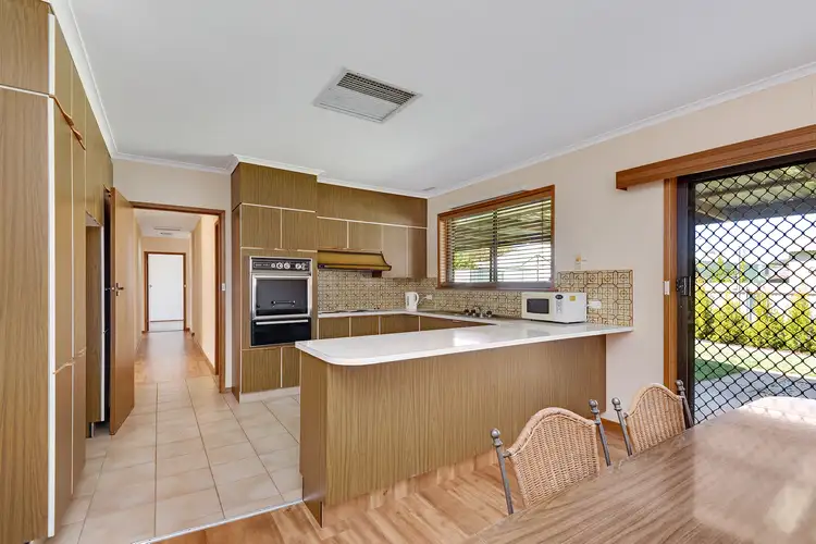 Second view of Homely house listing, 7 Merebin Ct, Merbein VIC 3505