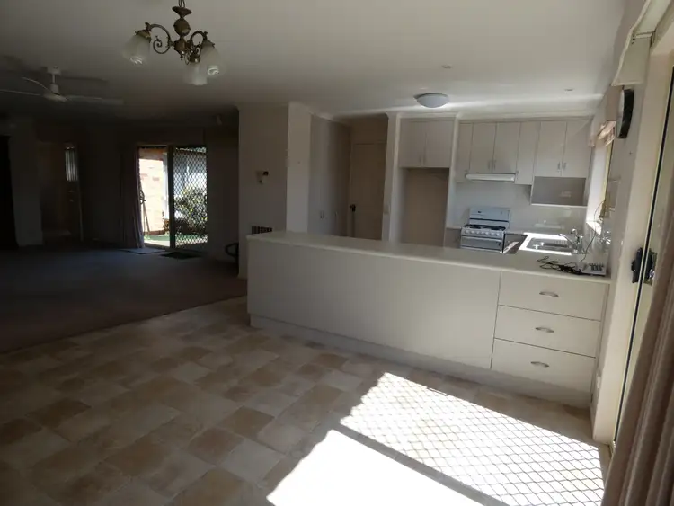 Fifth view of Homely unit listing, Unit 1/62 Roadknight Street, Lakes Entrance VIC 3909