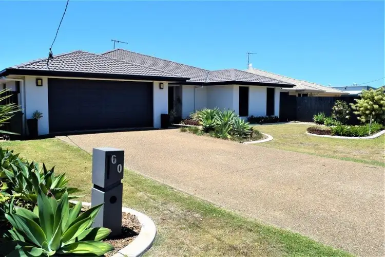 60 Shelley St, Burnett Heads QLD 4670