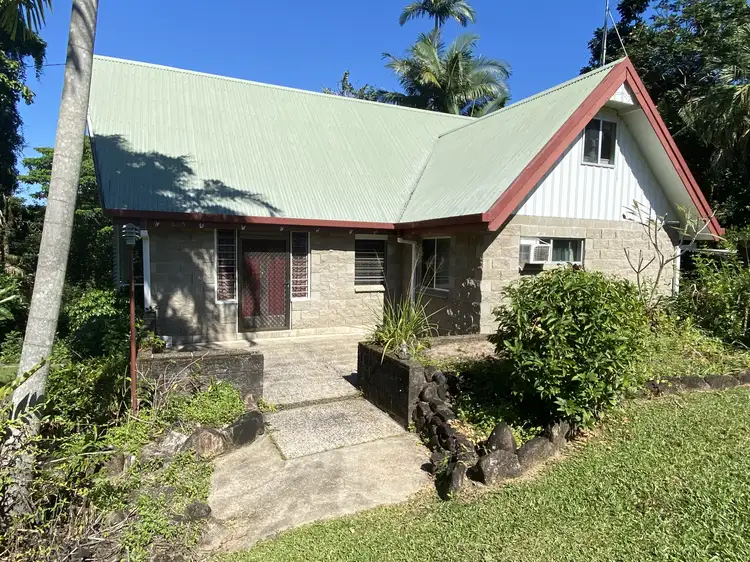 17 Hyatt St, Tully QLD 4854