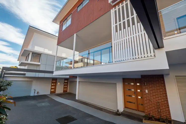 3/15 Daniells St, Carina QLD 4152