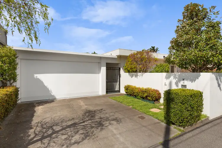 8 Whyte St, Brighton VIC 3186