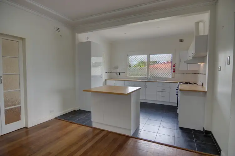 Fifth view of Homely house listing, 8 Mayfield St, Eltham NSW 2480